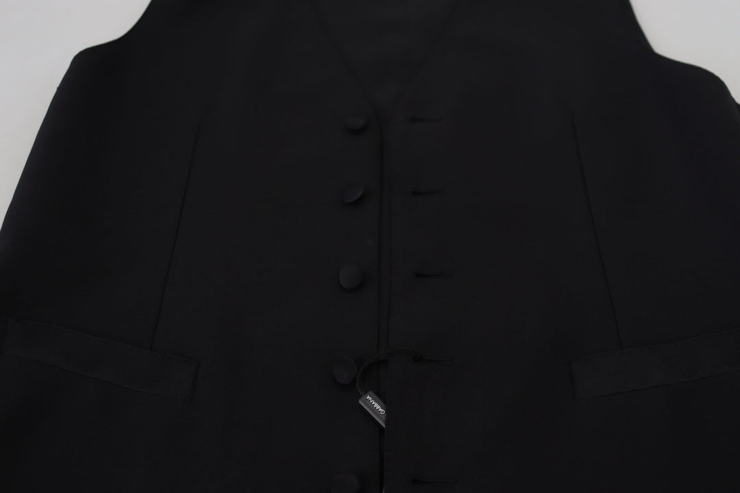 Elegant black vest for formal occasions