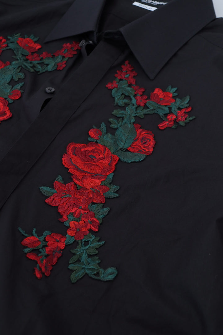 Elegant cotton shirt with floral embroidery