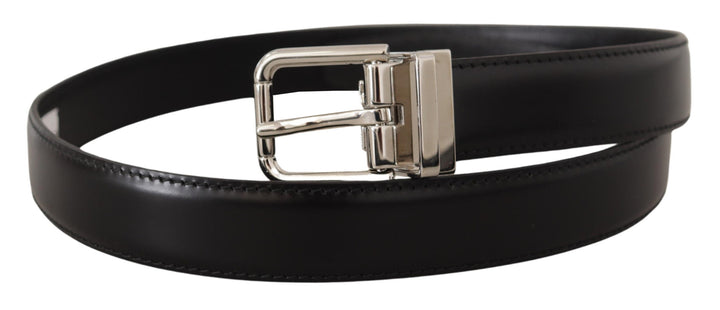 Smooth black leather belt with metal buckle