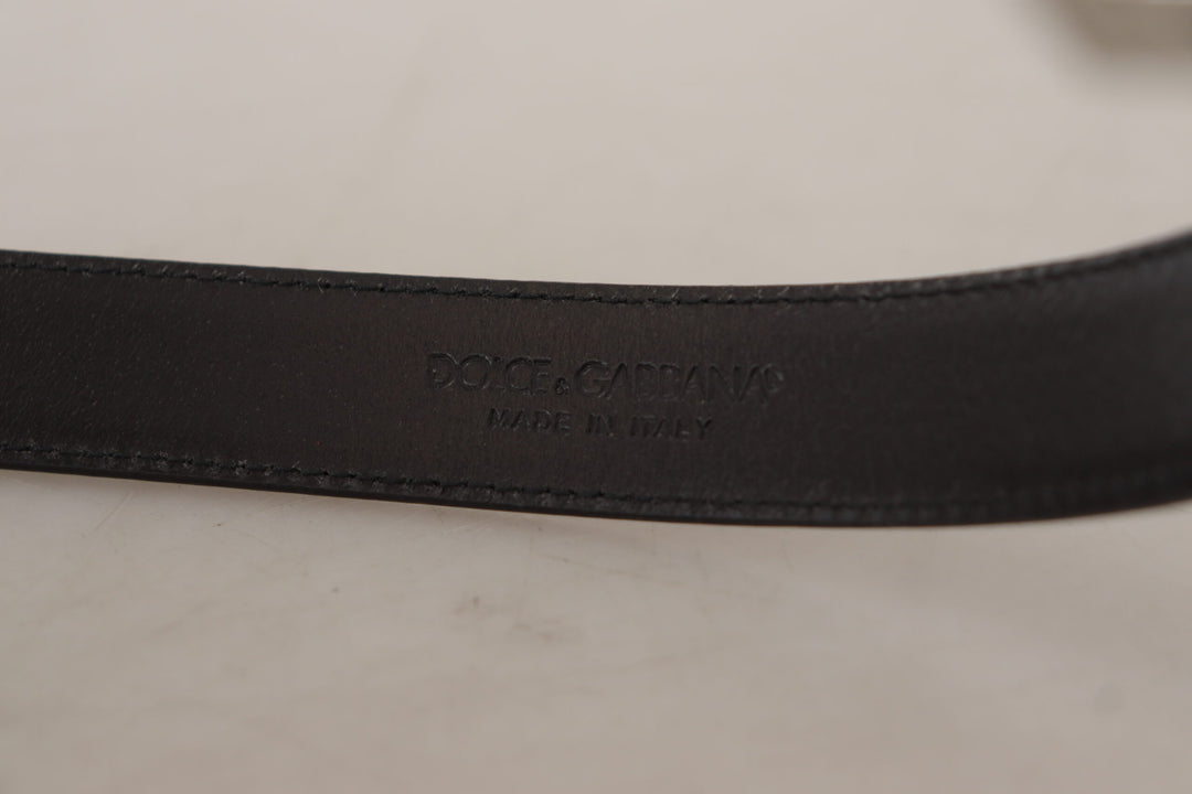 Smooth black leather belt with metal buckle