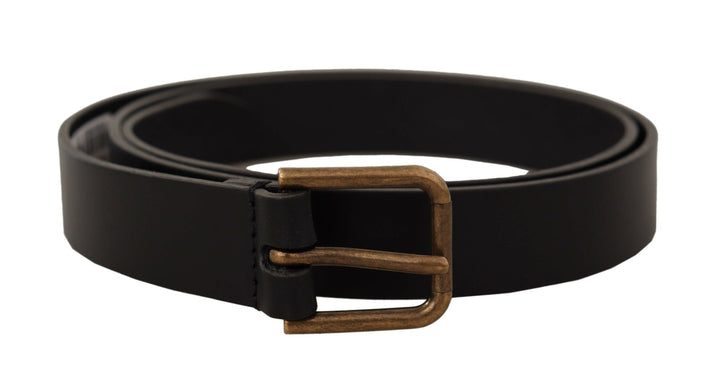 Elegant black leather belt with metal buckle