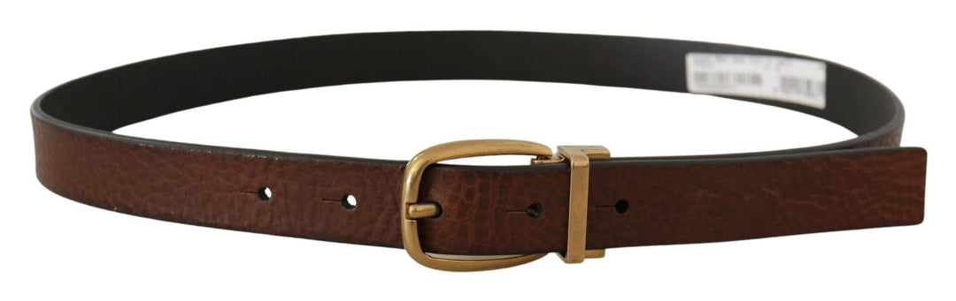 Elegant brown leather belt with logo buckle