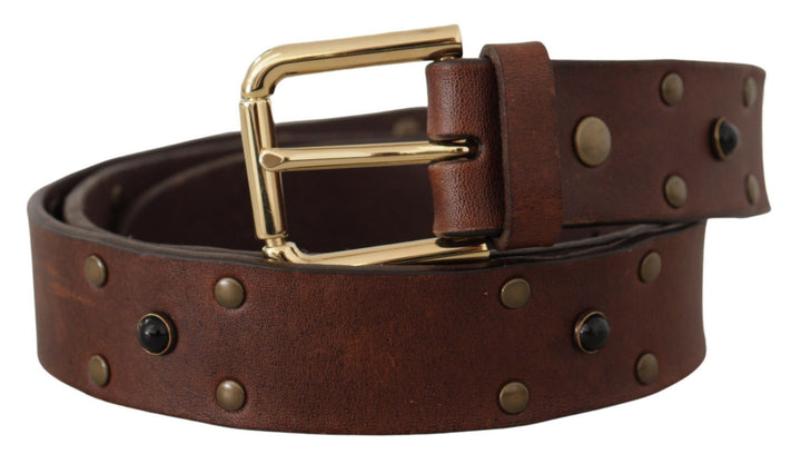 Elegant leather belt with metal buckle