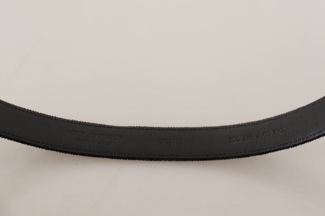 Elegant designer belt made of black velvet