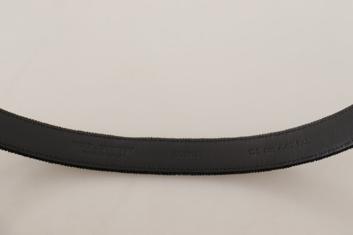 Elegant designer belt made of black velvet