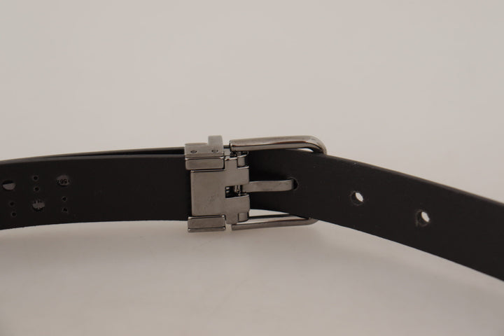 Elegant dark purple leather belt