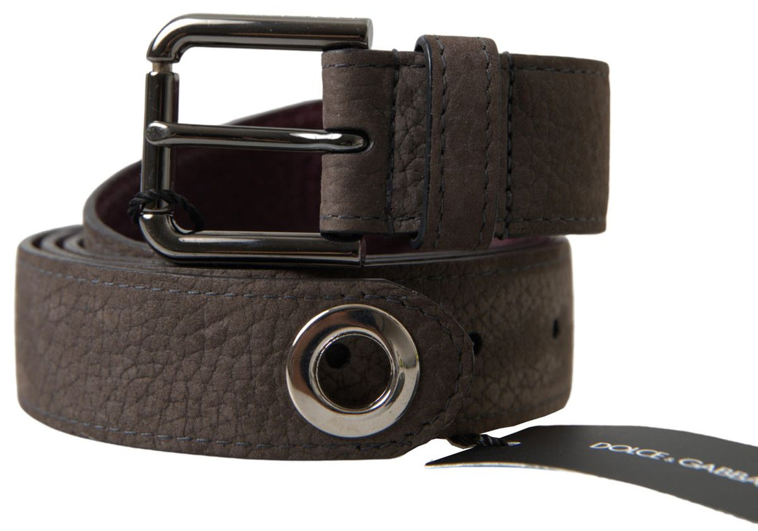 Elegant brown leather belt with metal buckle