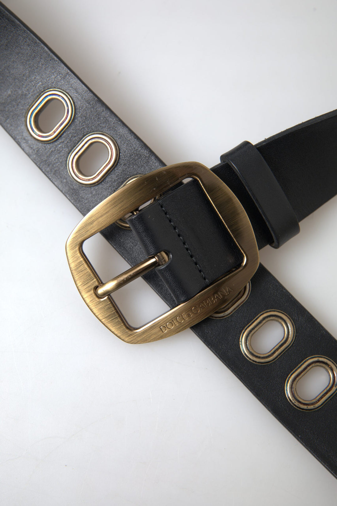 Slim Italian leather belt with metal buckle