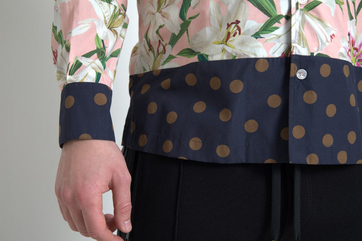 Baumwoll-Polka Dot Lily Print Hemd mit Kragen