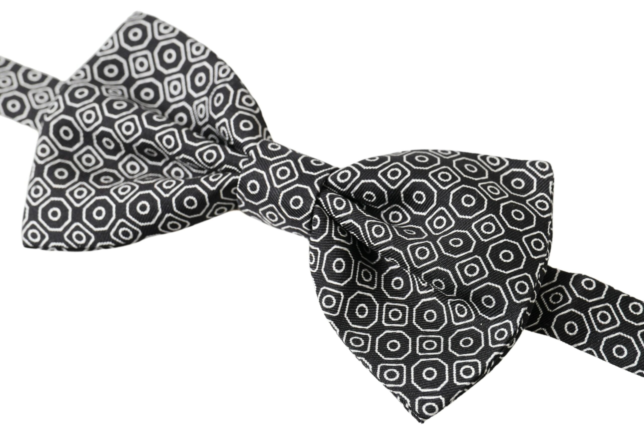 Elegant silk bow tie in black and white