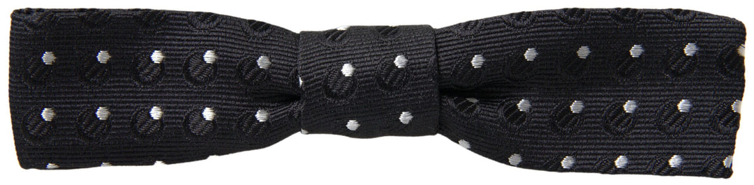 Elegant silk bow tie for elegant evenings