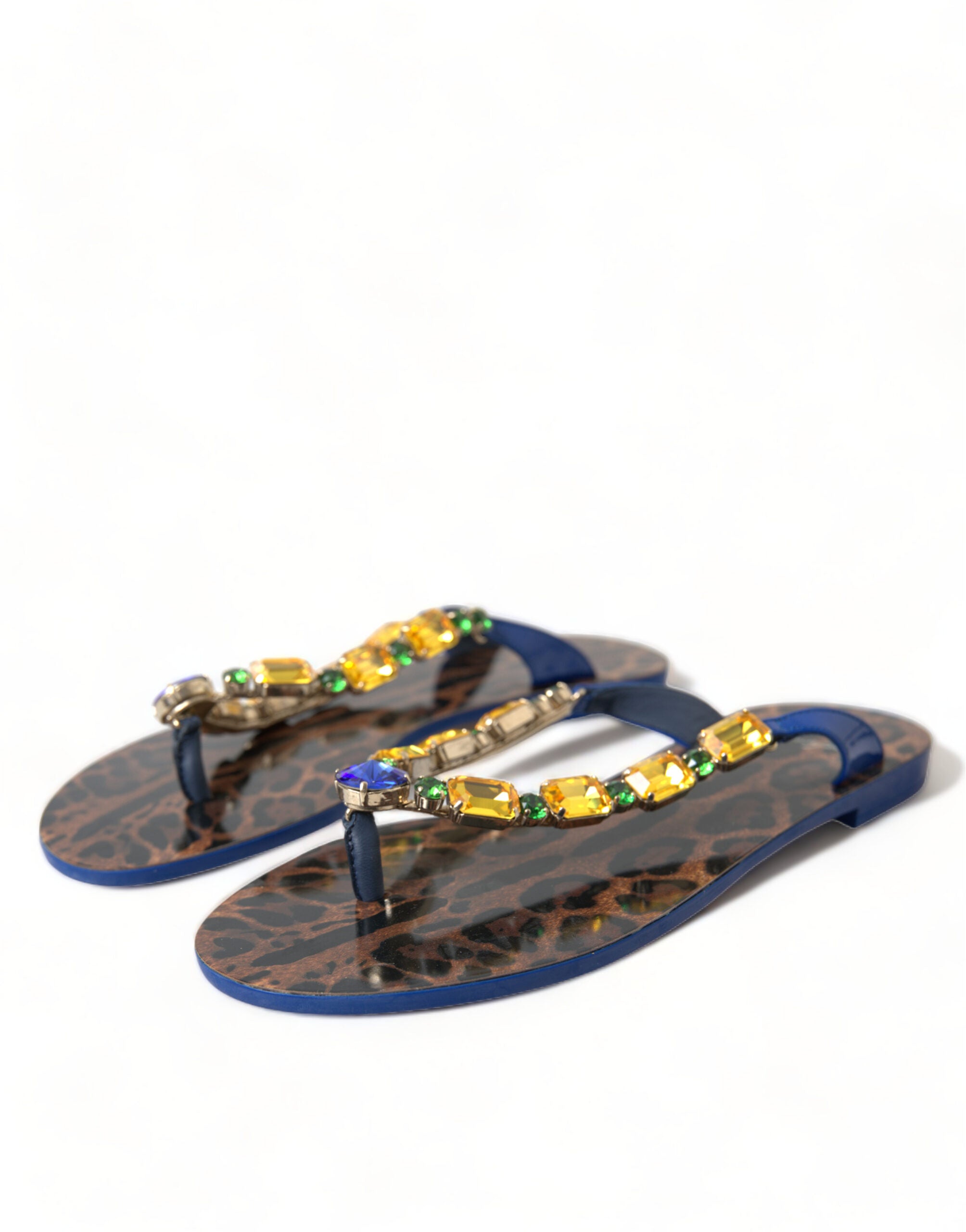 Elegant flat sandals made of blue leather
