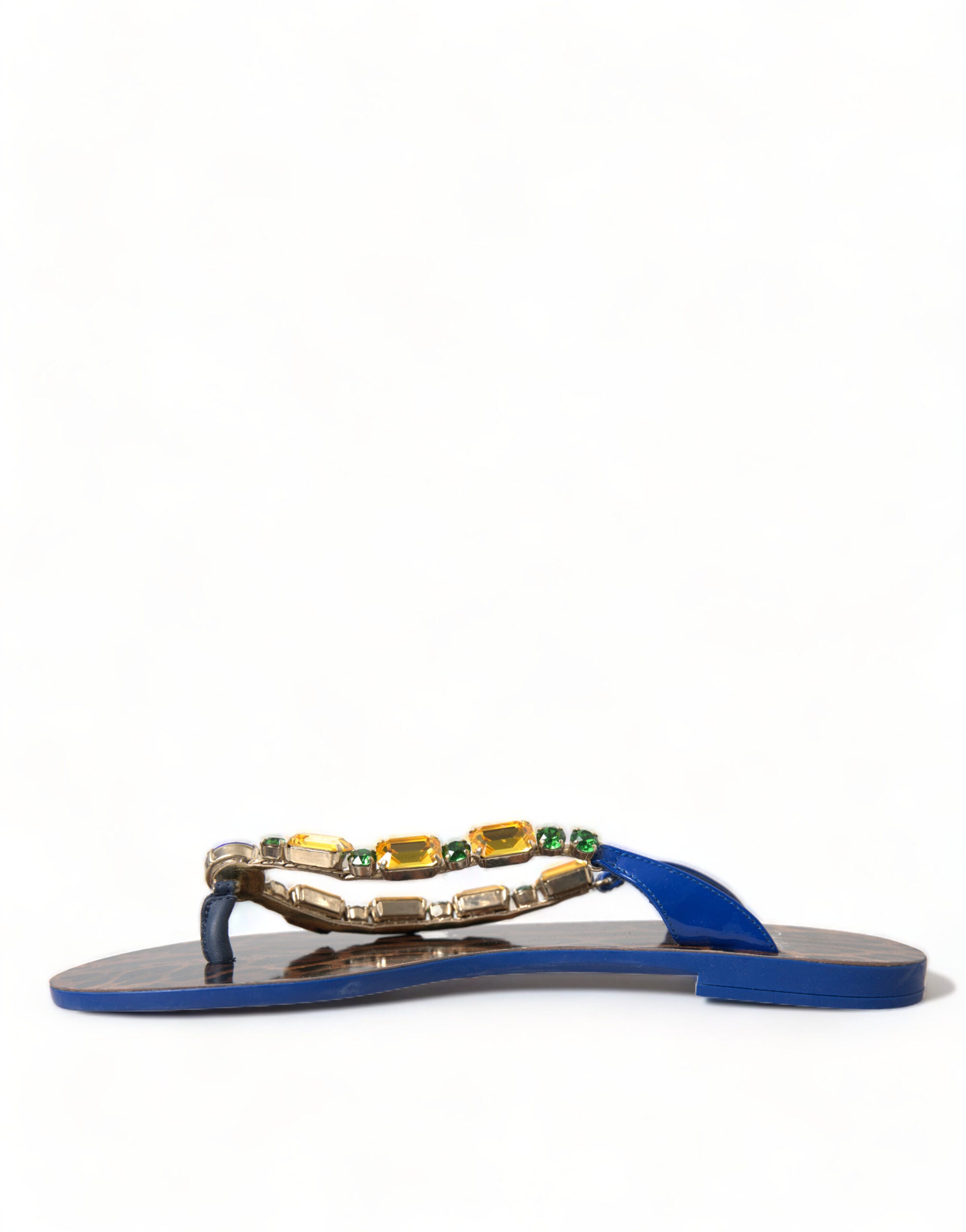 Elegant flat sandals made of blue leather