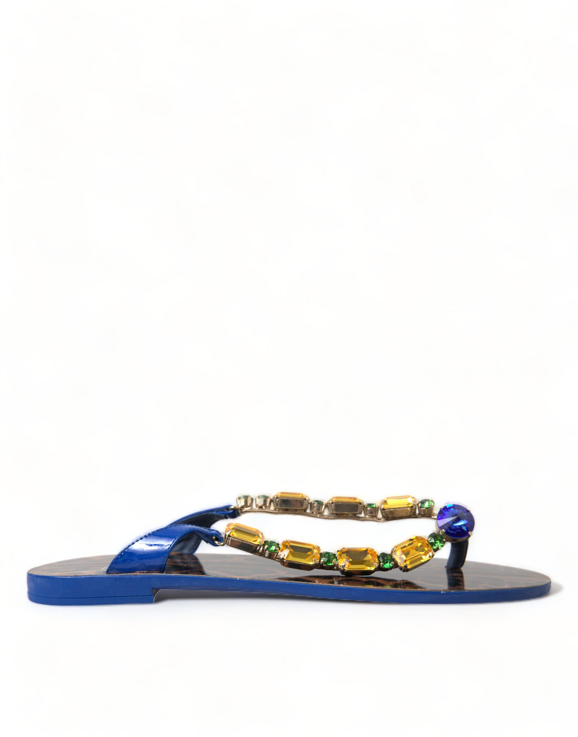 Elegant flat sandals made of blue leather