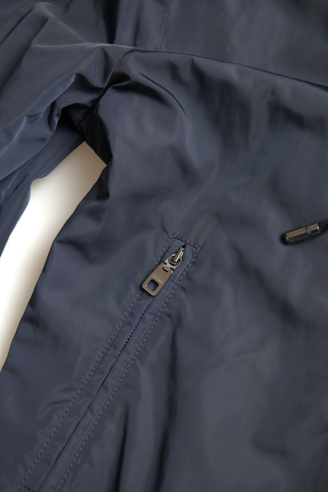 Blauer Logo-Pullover mit Kapuze und durchgehendem Reißverschluss aus Polyester