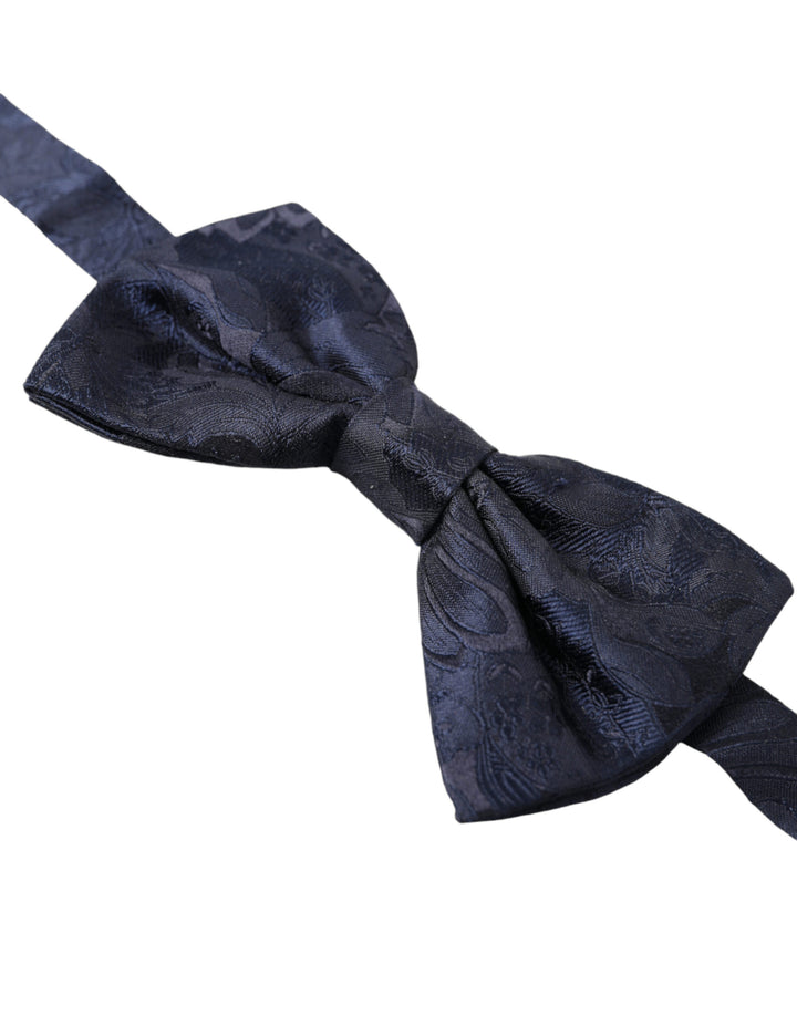 Elegant silk bow tie blue