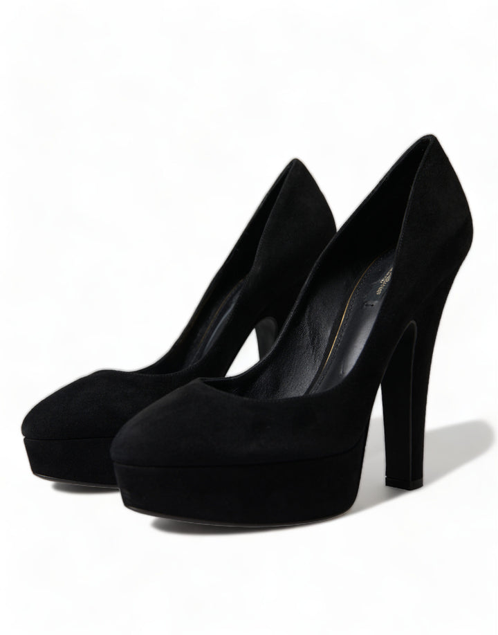 Black suede pumps with heel refinement