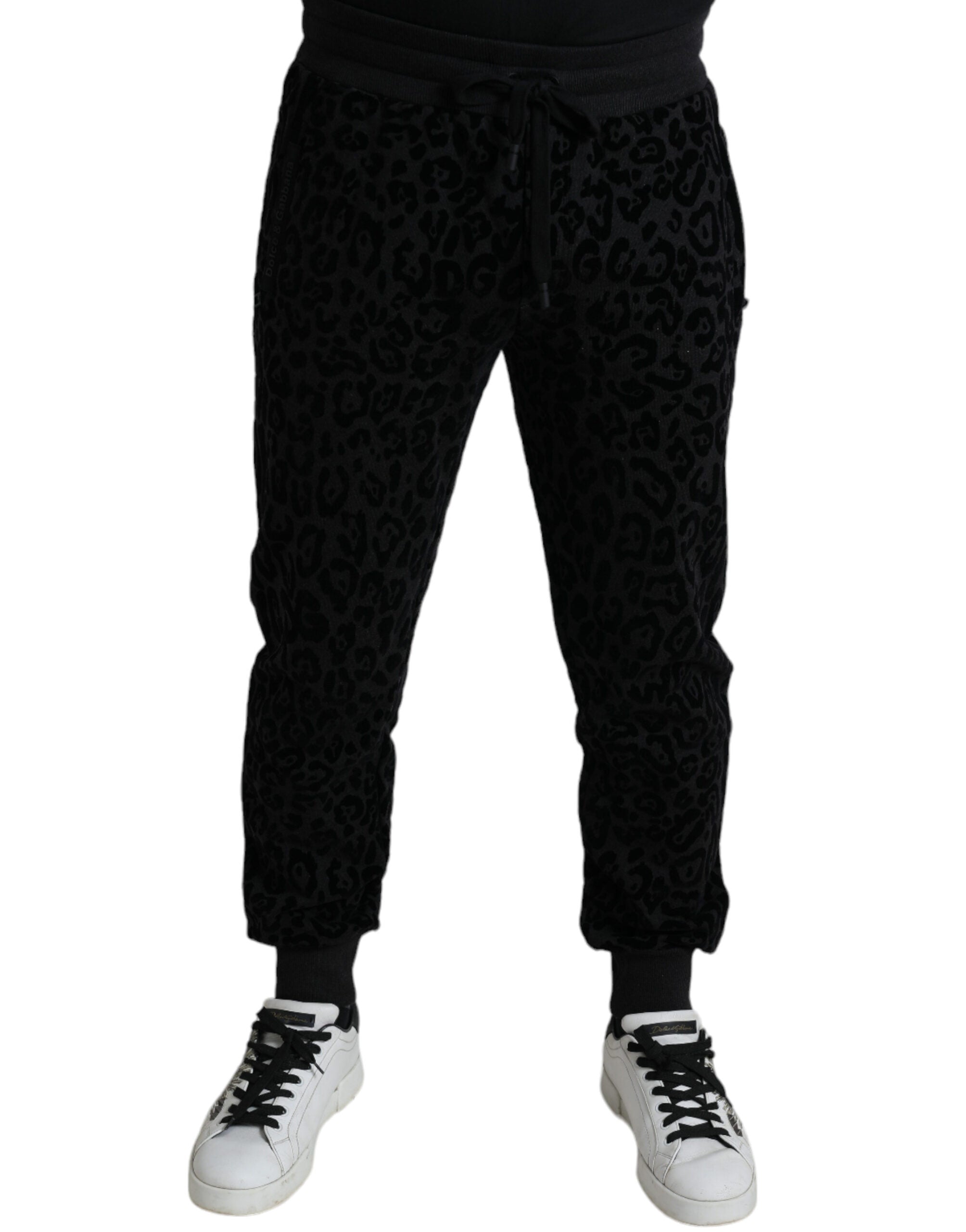 Elegant leopard joggers for men