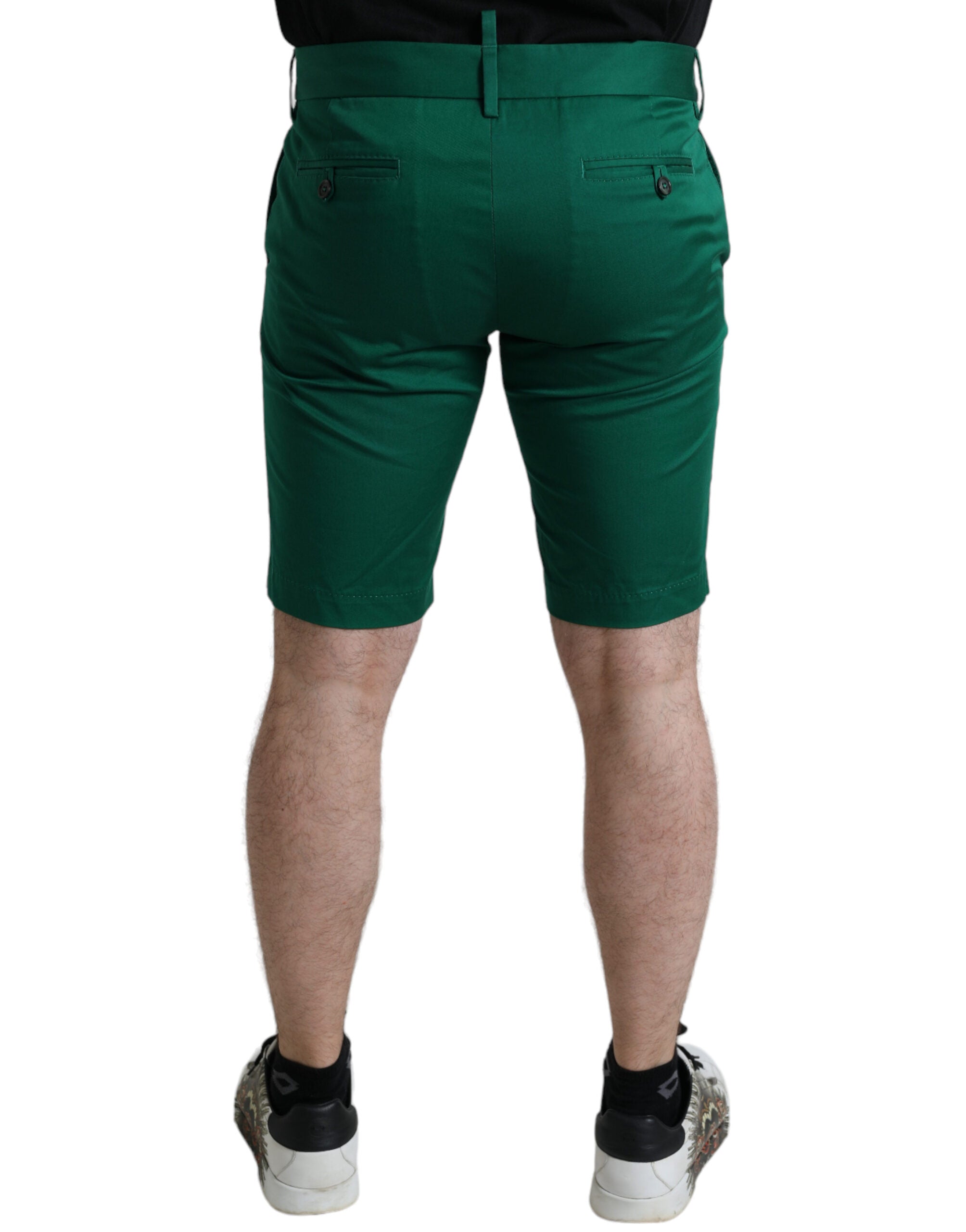 Elegant cotton Bermuda shorts in deep green