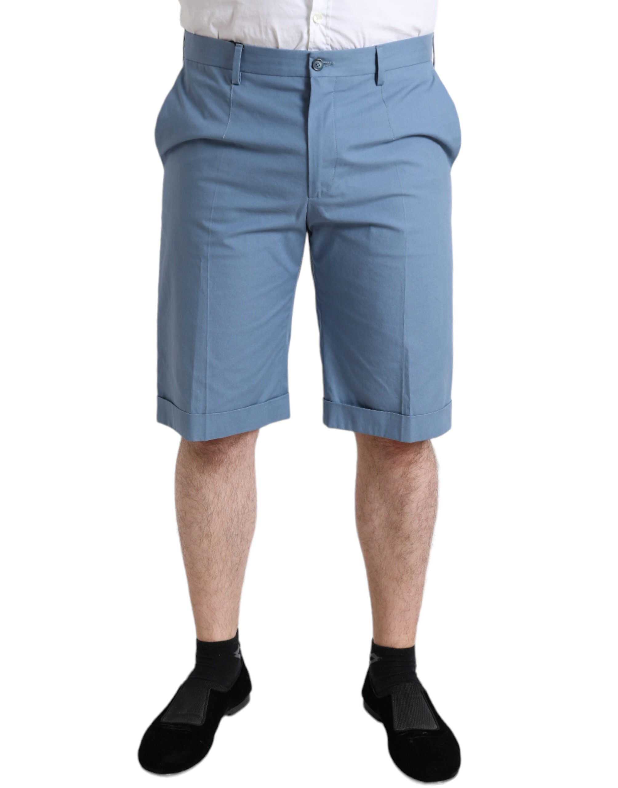 Himmelblaue Bermudashorts aus Baumwolle mit gefaltetem Saum für Männer