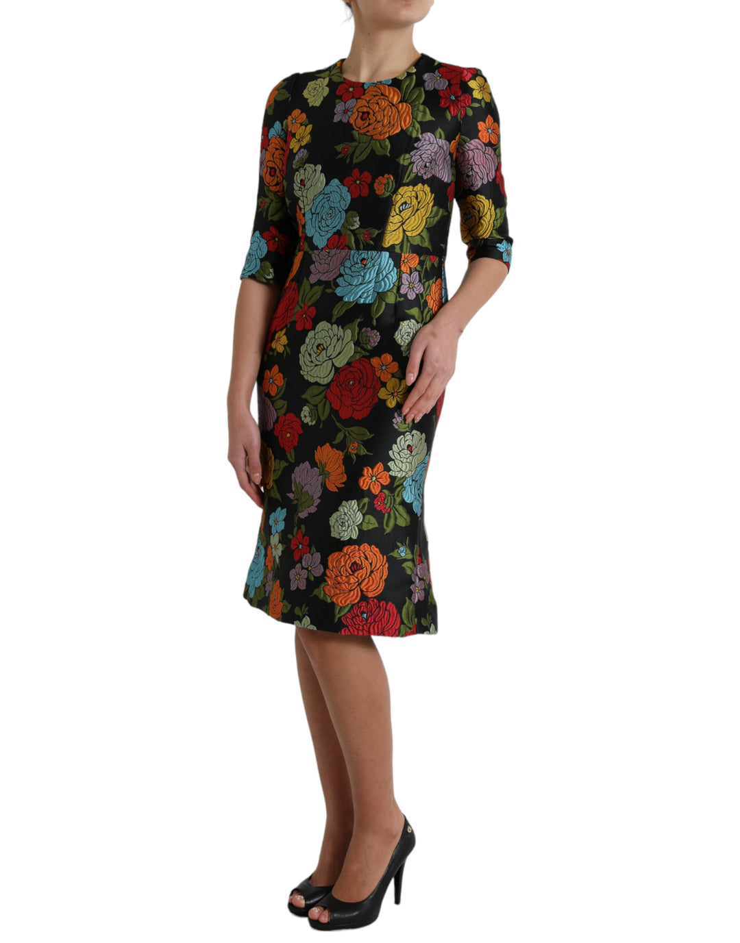 Schwarzes knielanges Kleid mit Blumenstickerei