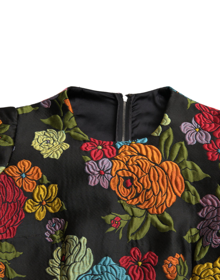 Schwarzes knielanges Kleid mit Blumenstickerei