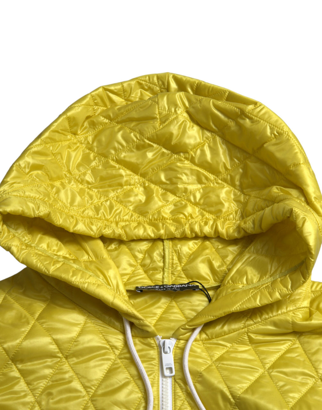 Gelbe Nylon Steppjacke mit Kapuze und Pullover