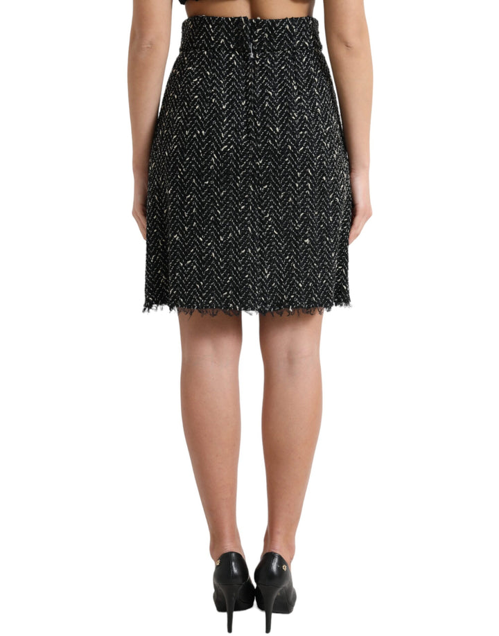 Elegant high-waisted tweed mini skirt