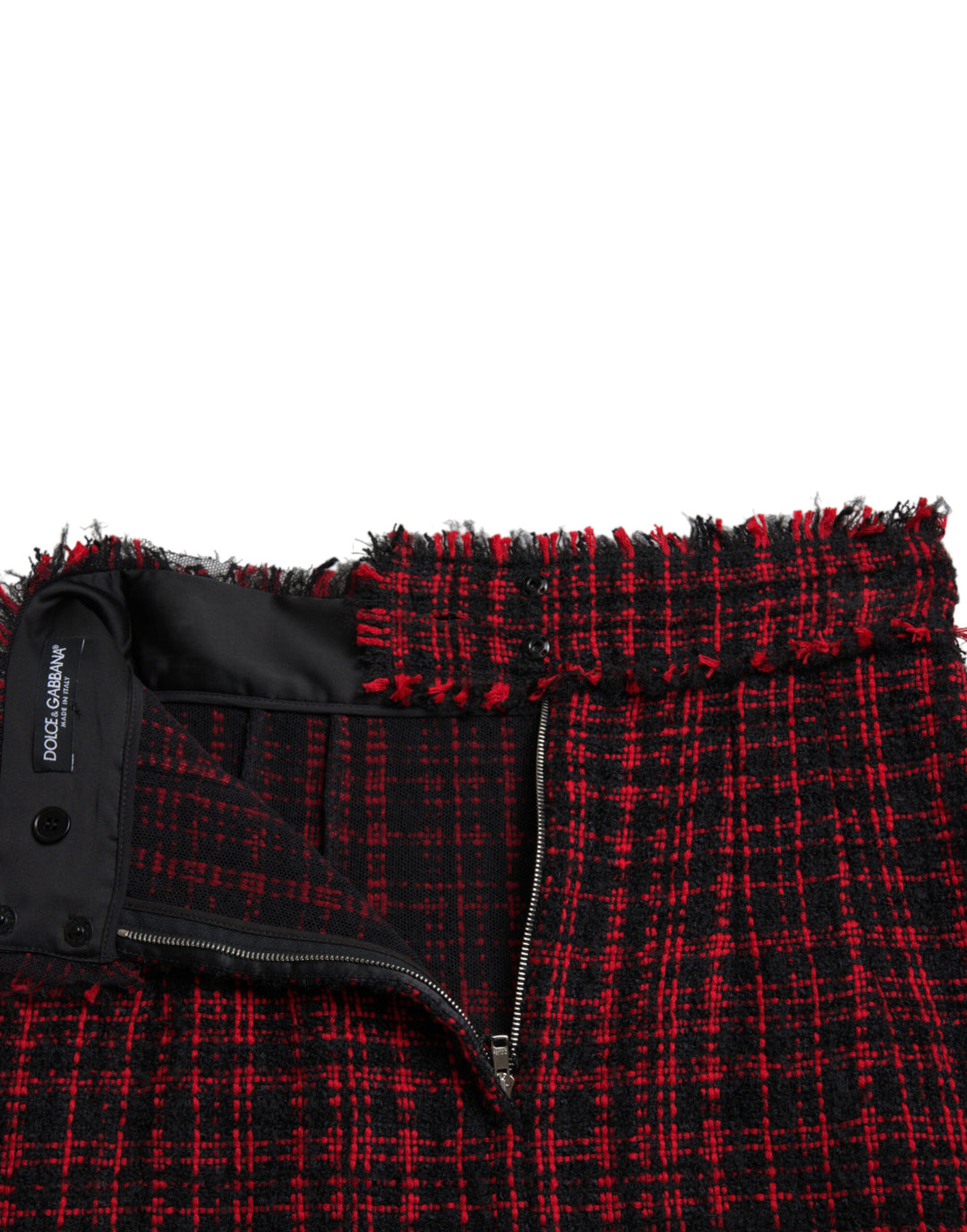 Seductive tartan high-waisted mini skirt