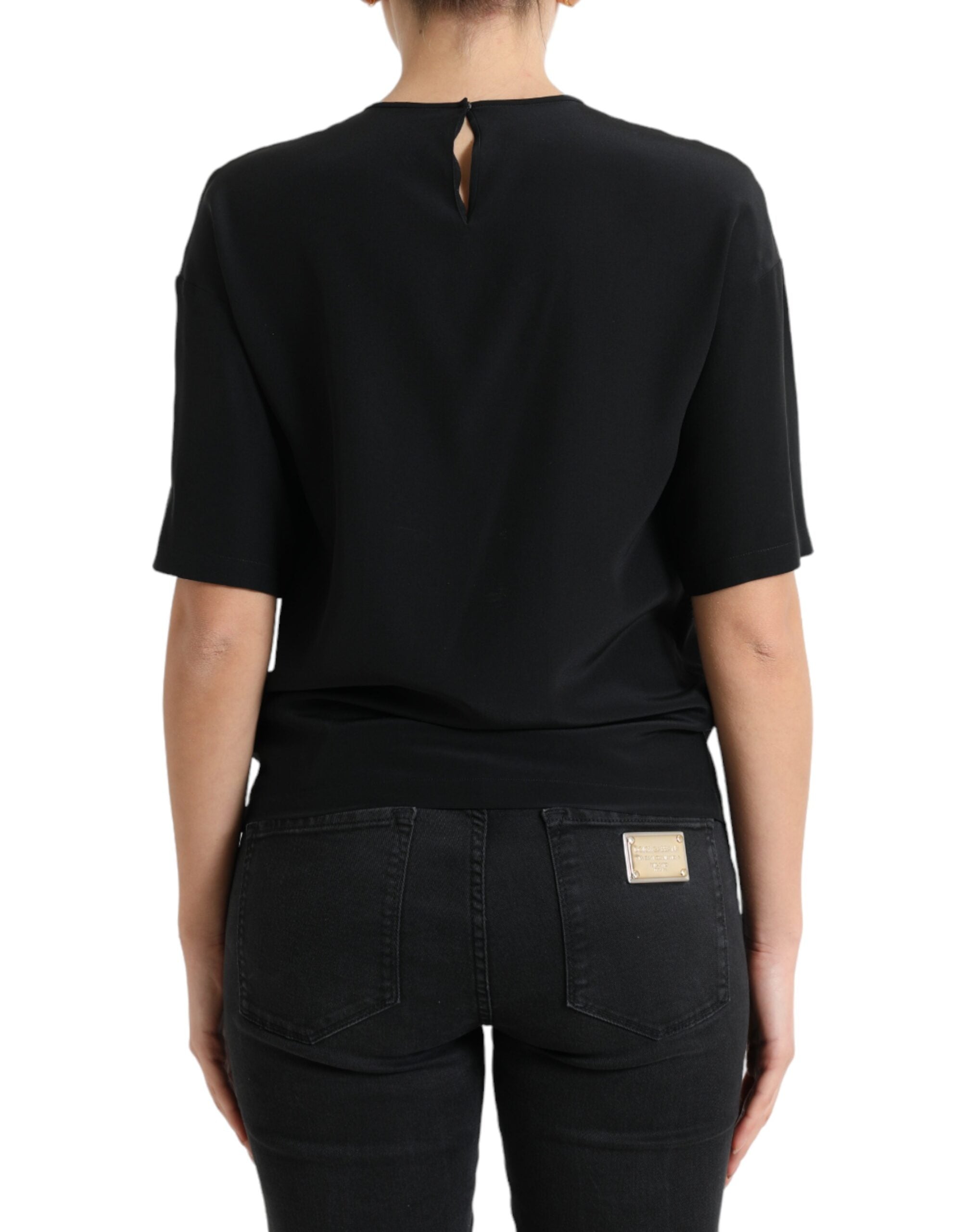 Elegant round-neck blouse made of silk blend