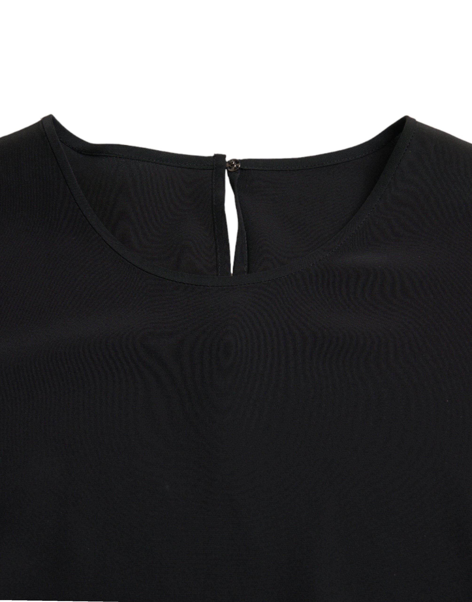 Elegant round-neck blouse made of silk blend