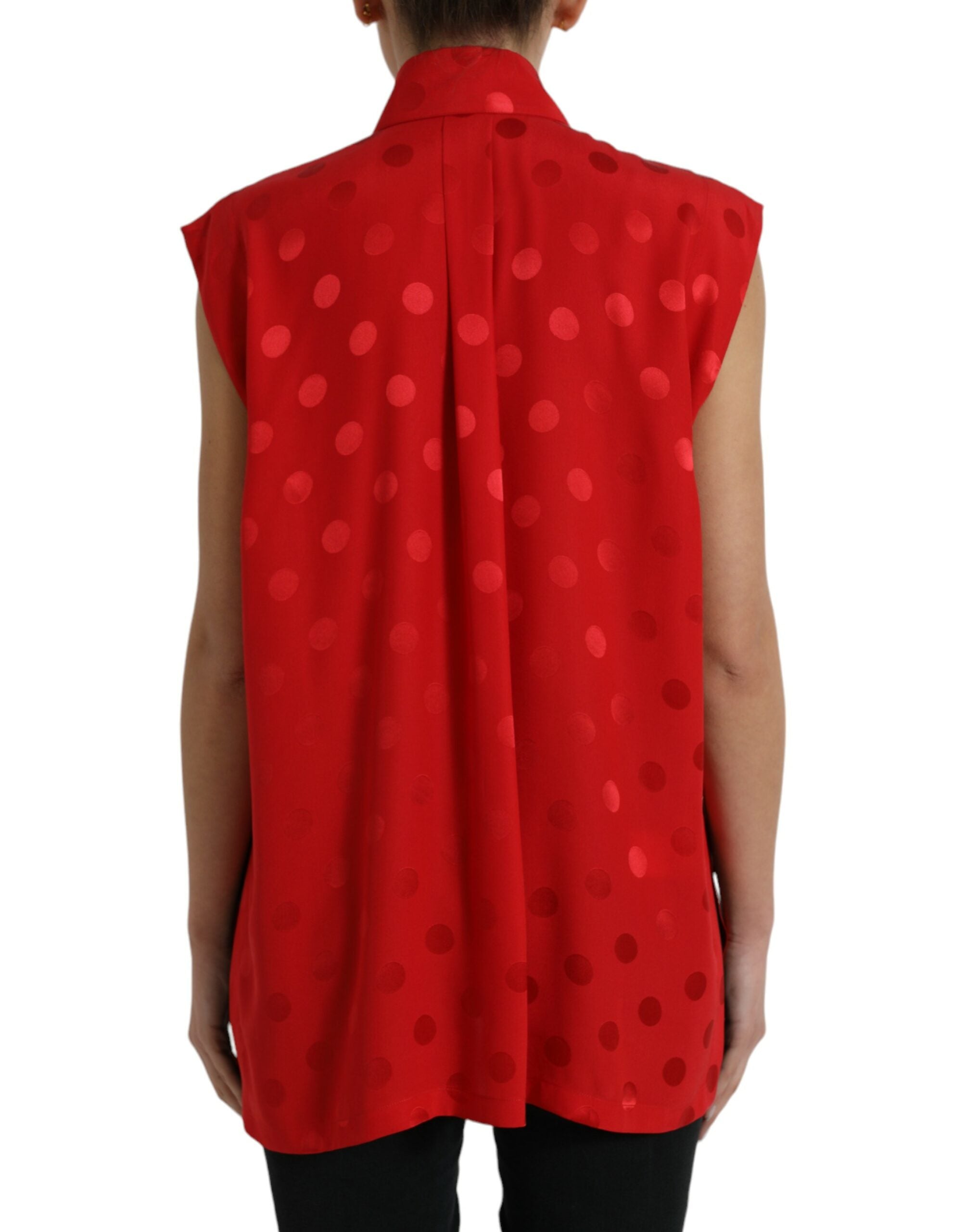 Elegant dotted sleeveless silk blouse