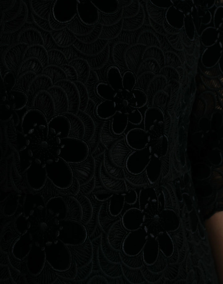 Elegant sheath dress with floral lace