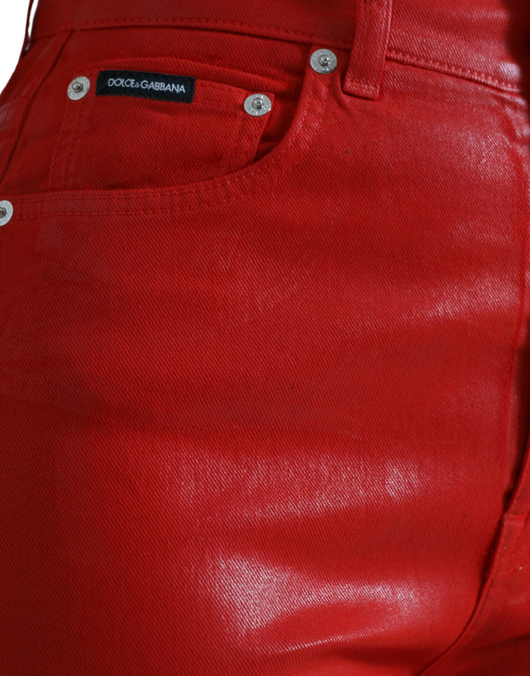 Elegant high-waisted stretch denim in red
