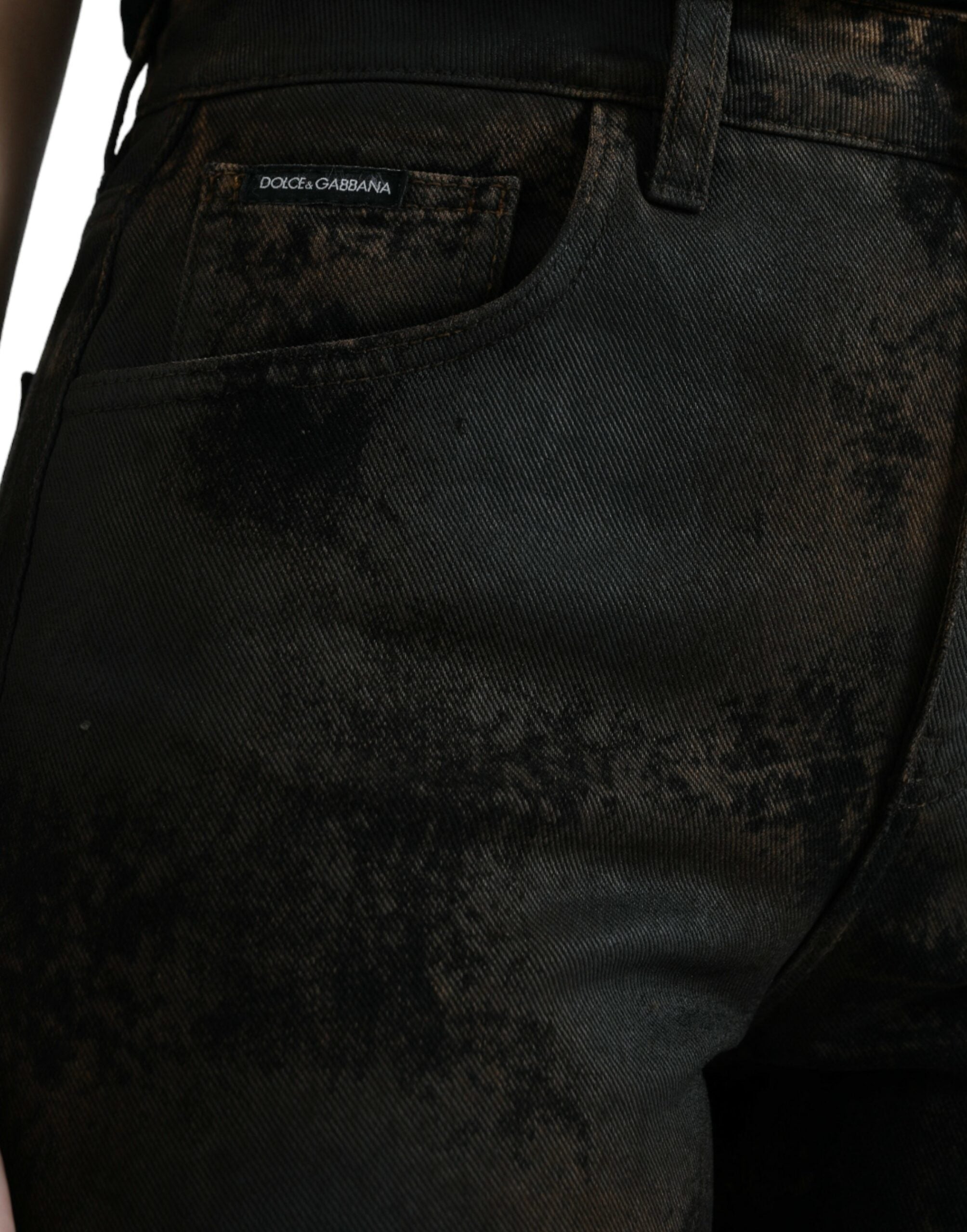 Chic boyfriend stretch jeans with a mid waist