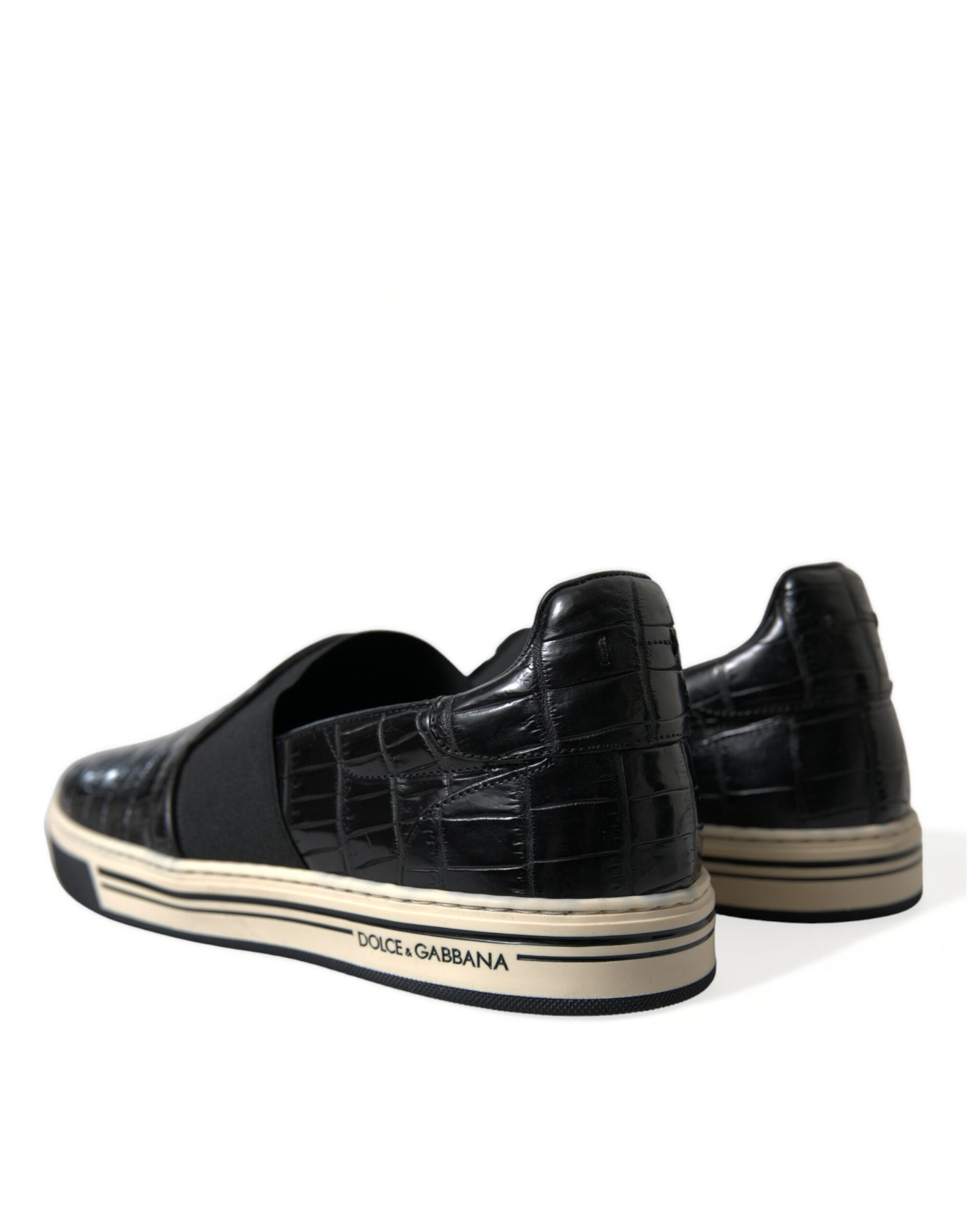 Elegant low-top sneakers made of crocodile leather