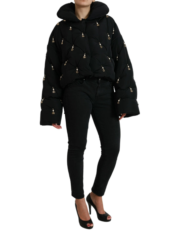 Elegant quilted jacket with pearl decoration