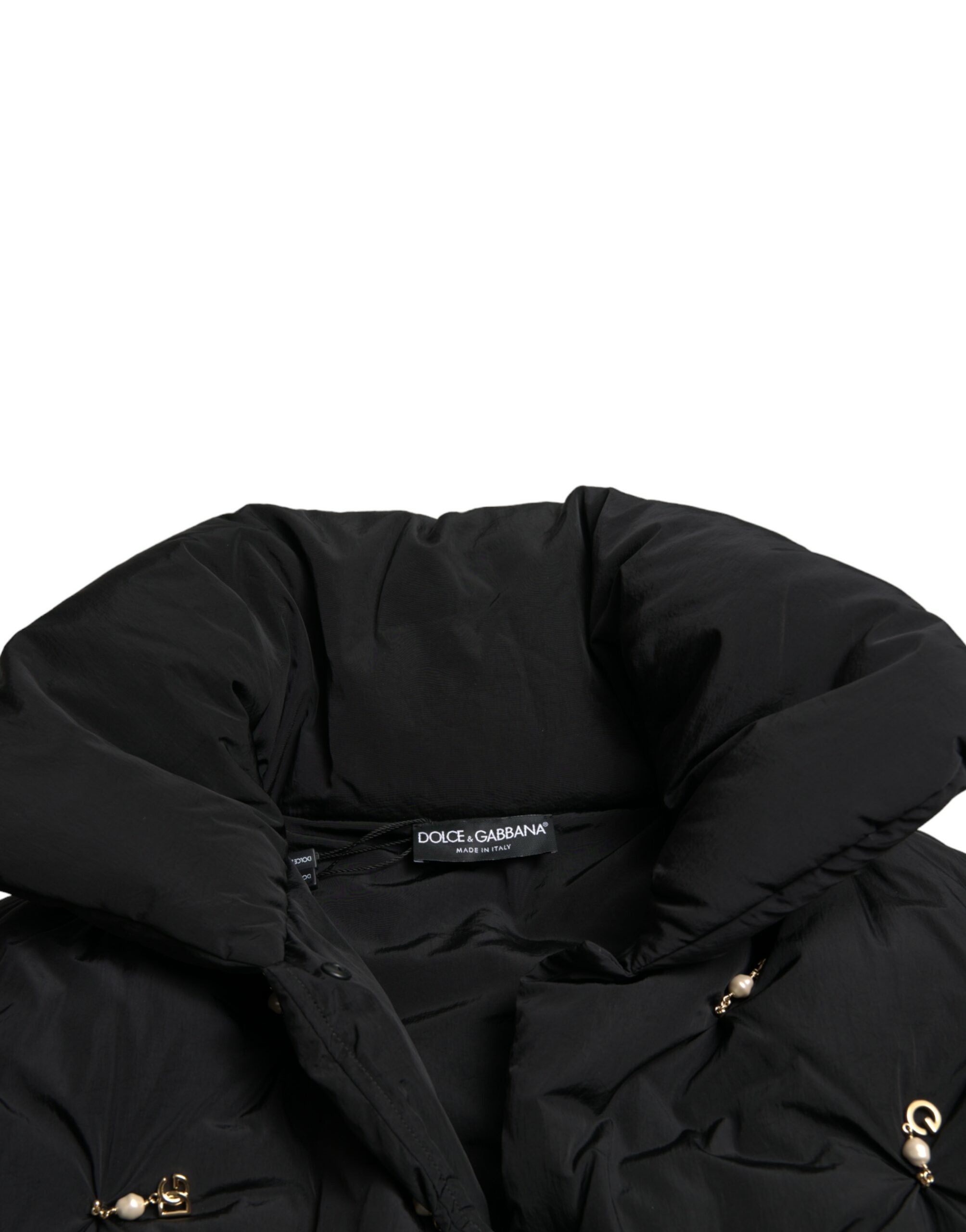 Elegant quilted jacket with pearl decoration