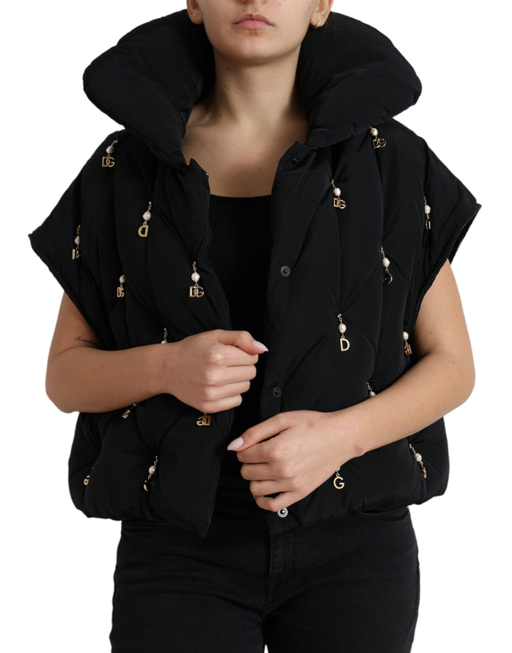 Elegant quilted jacket with pearl decoration