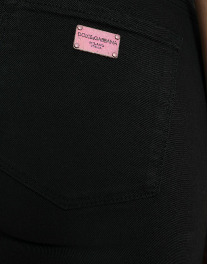 Elegant black stretch jeans with a mid waist