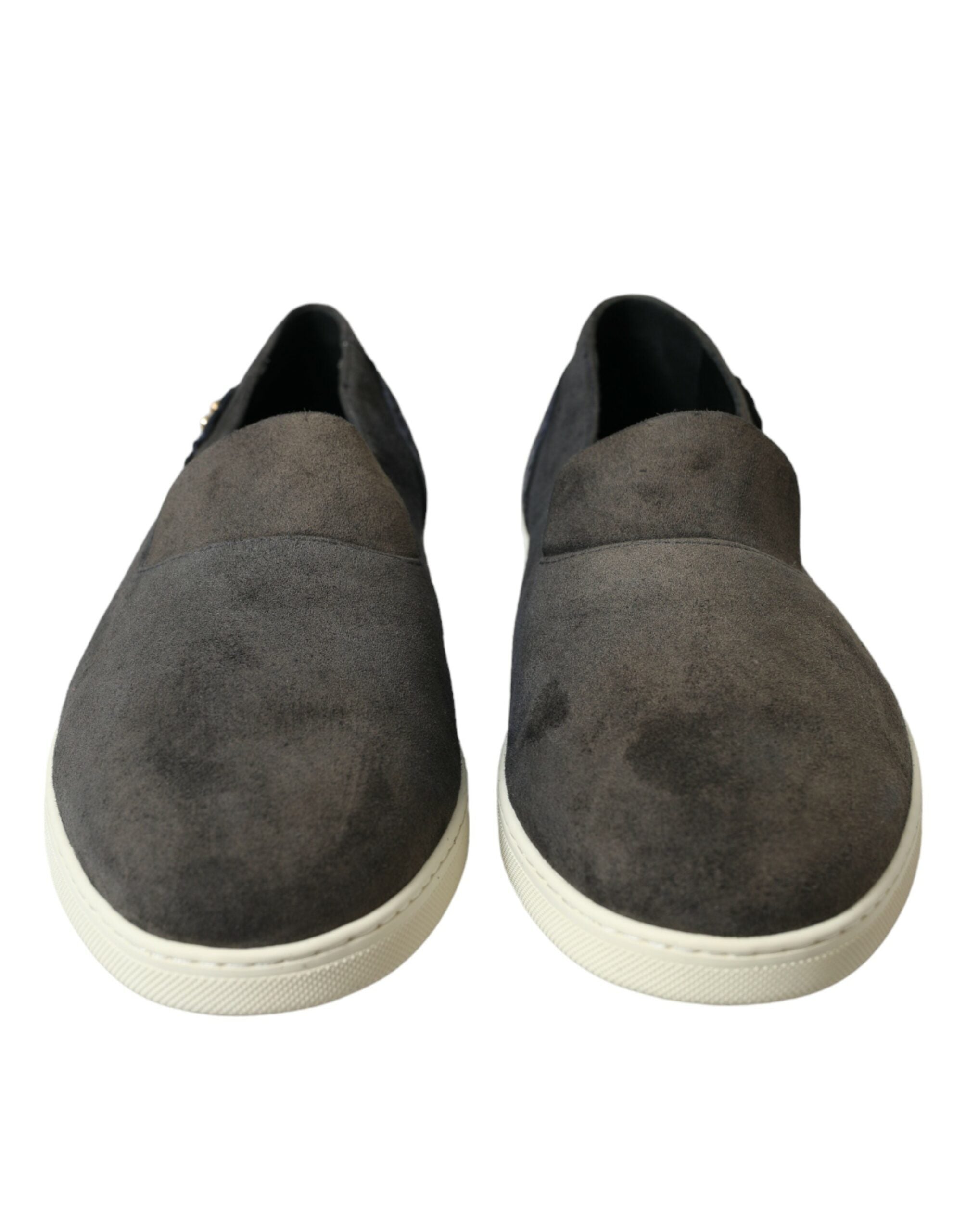 Elegant slippers made of blue suede and crocodile
