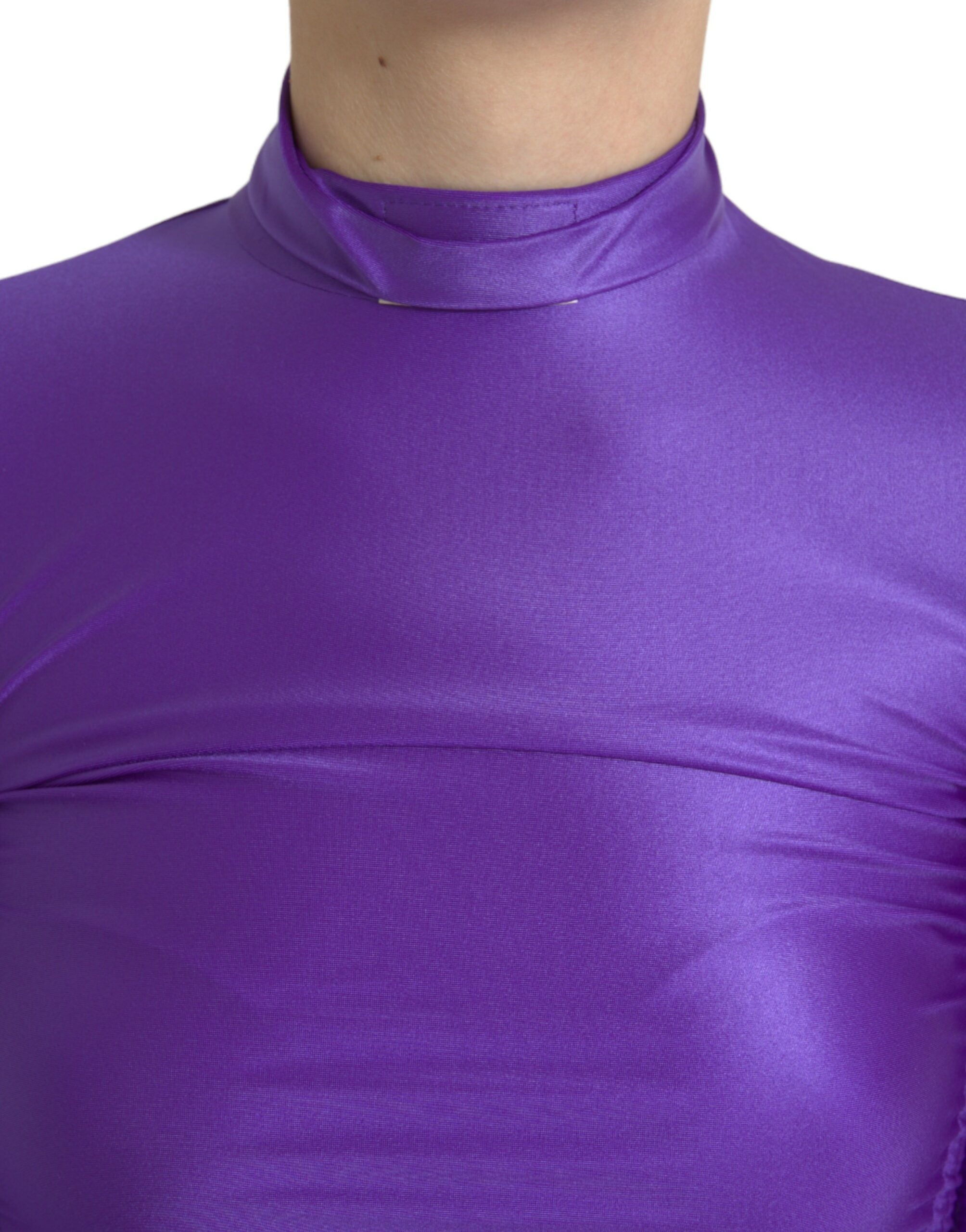Elegant long-sleeved top with zipper