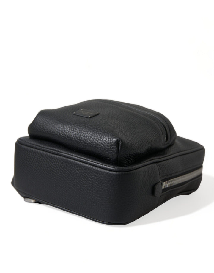 Chic small backpack made of black calfskin