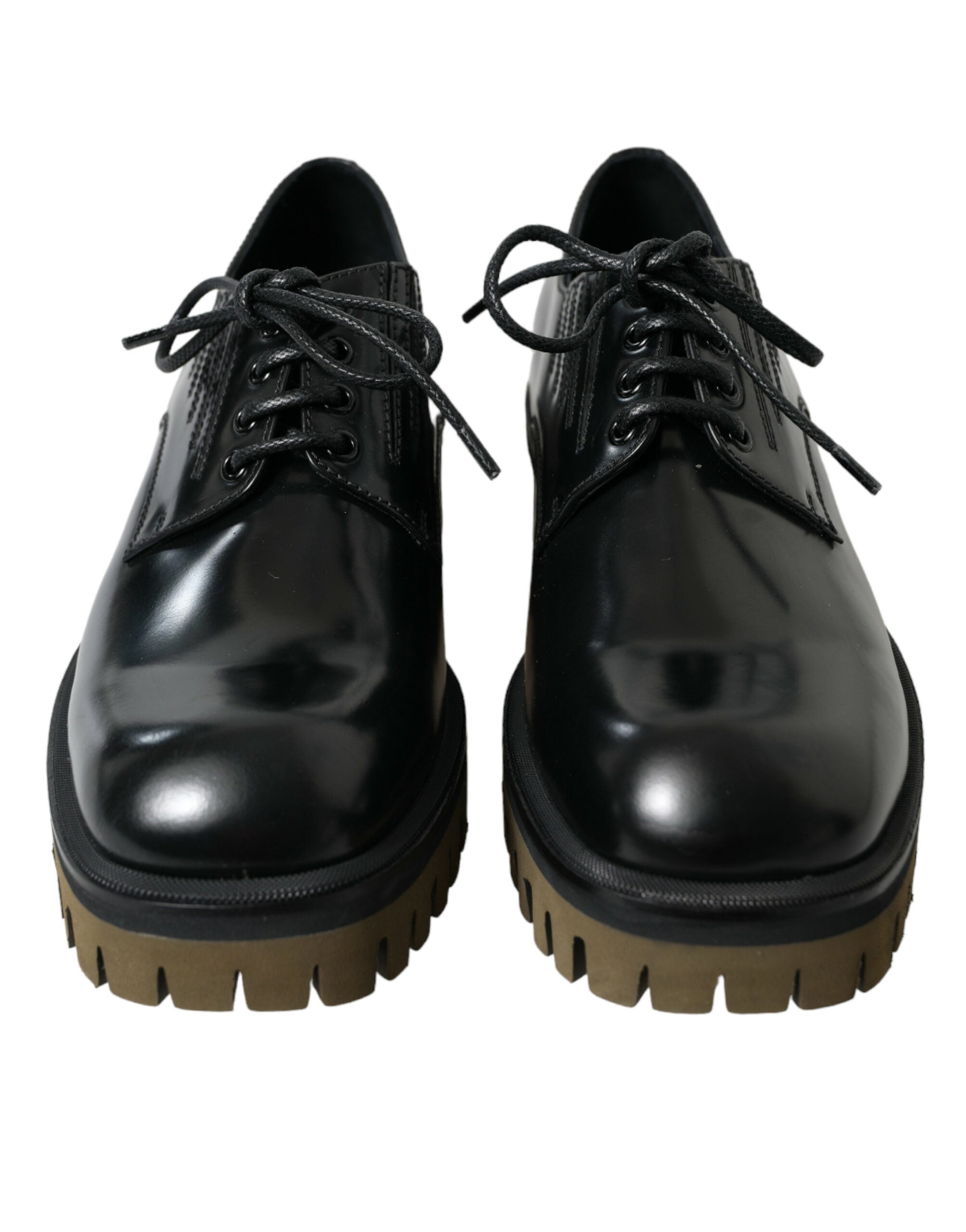 Elegant Derby shoes made of black leather