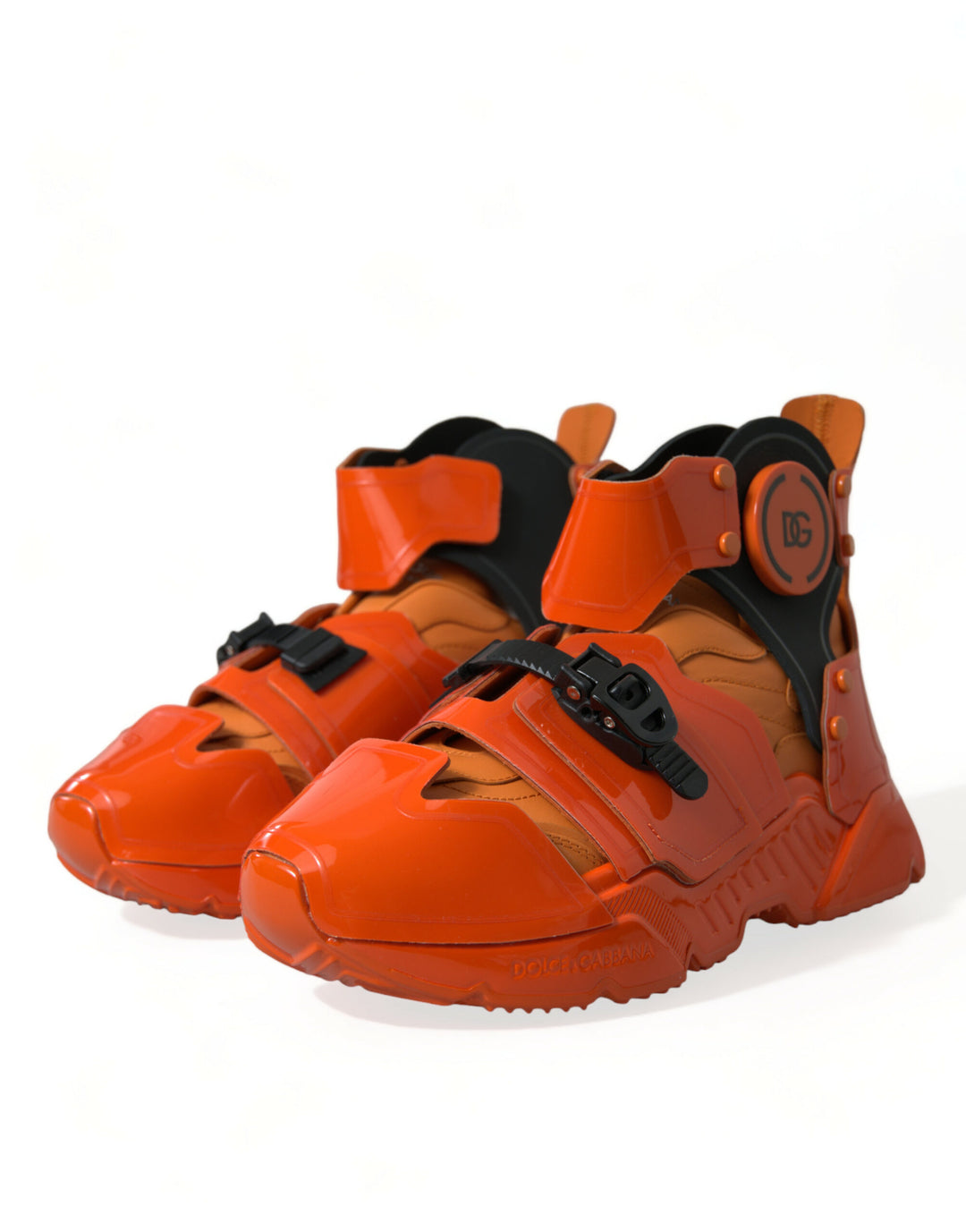 Dolce & Gabbana Orangefarbene luftige High-Top-Sneakers Charme