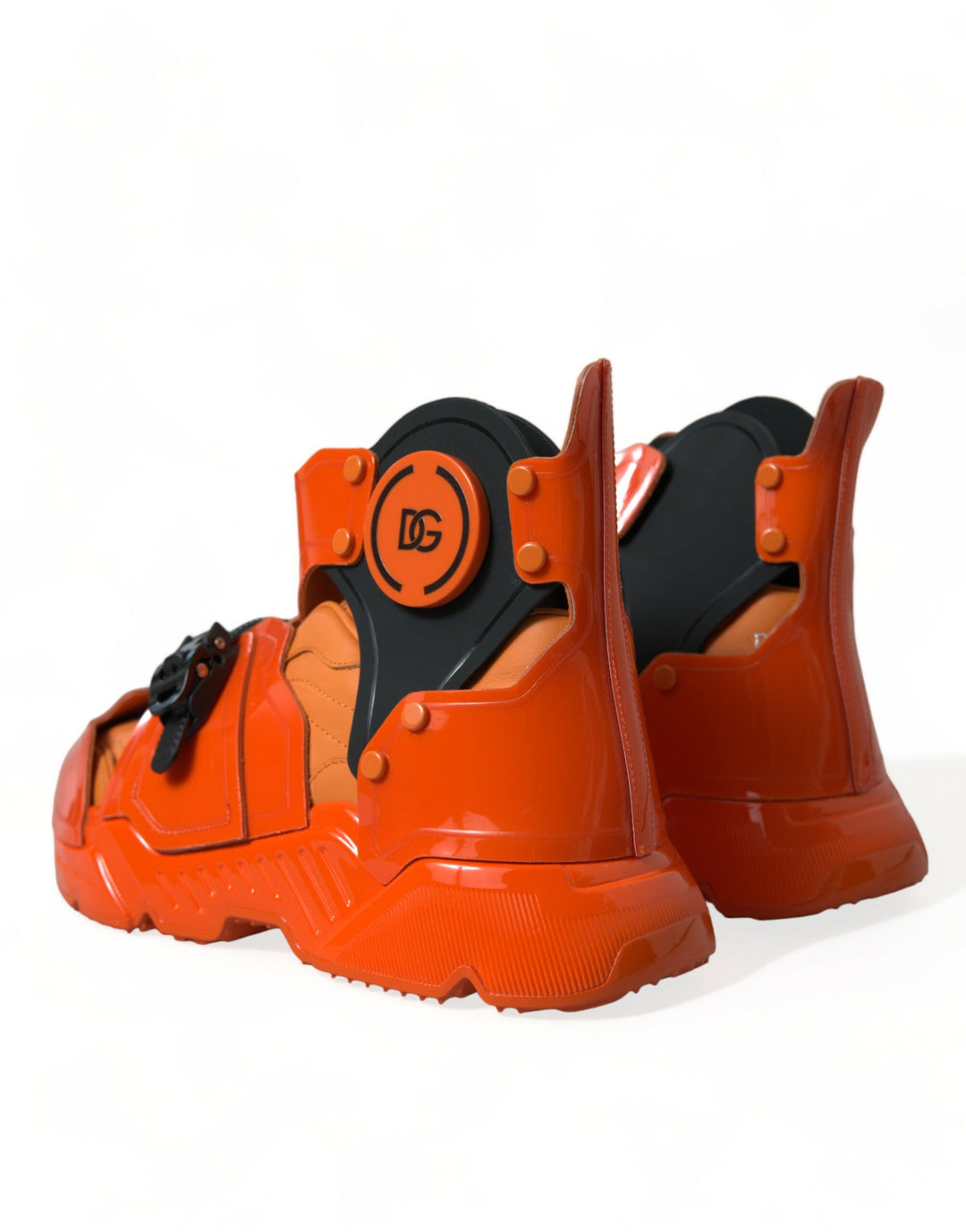 Dolce & Gabbana Orangefarbene luftige High-Top-Sneakers Charme