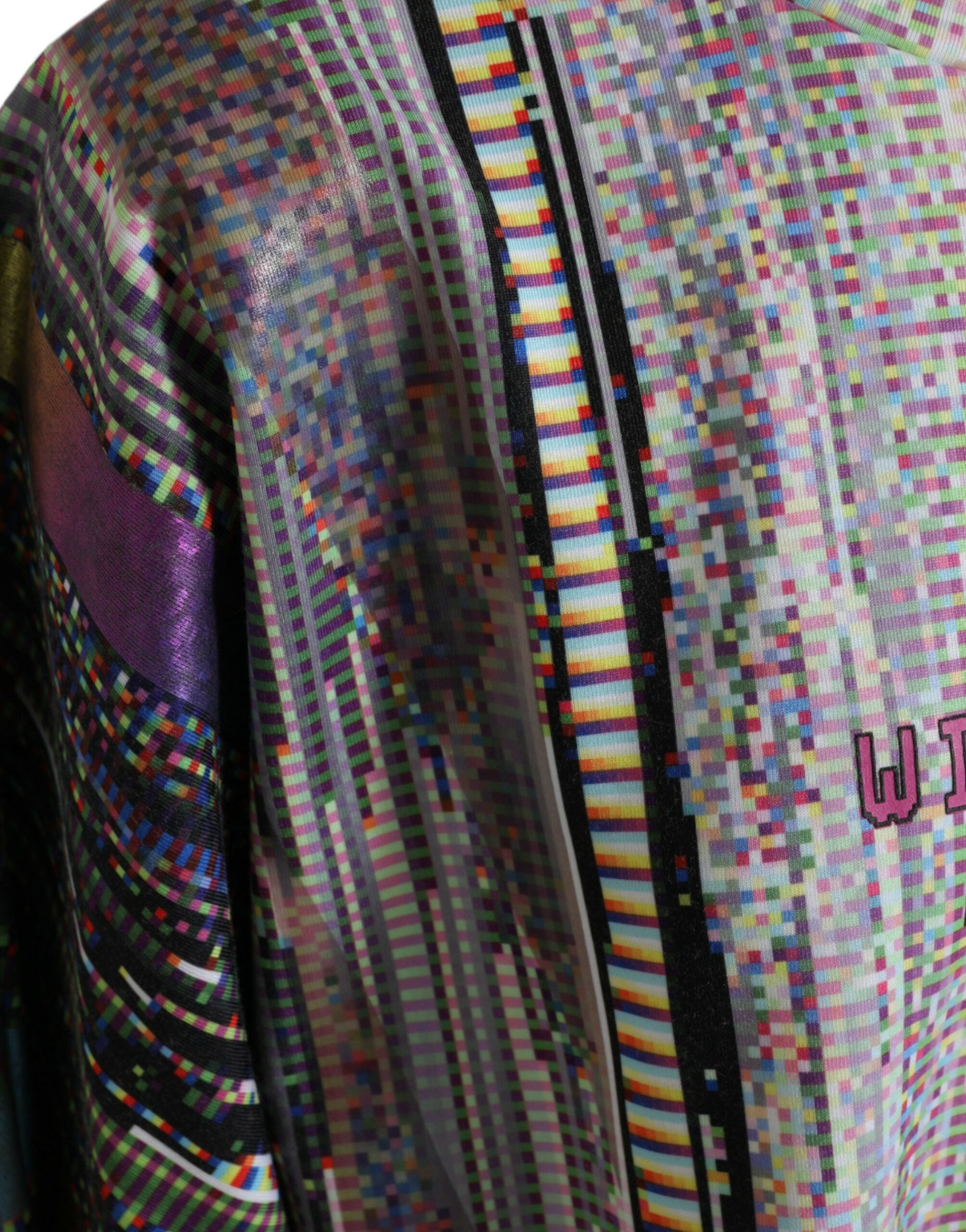 Chic multicolor tee with round neck