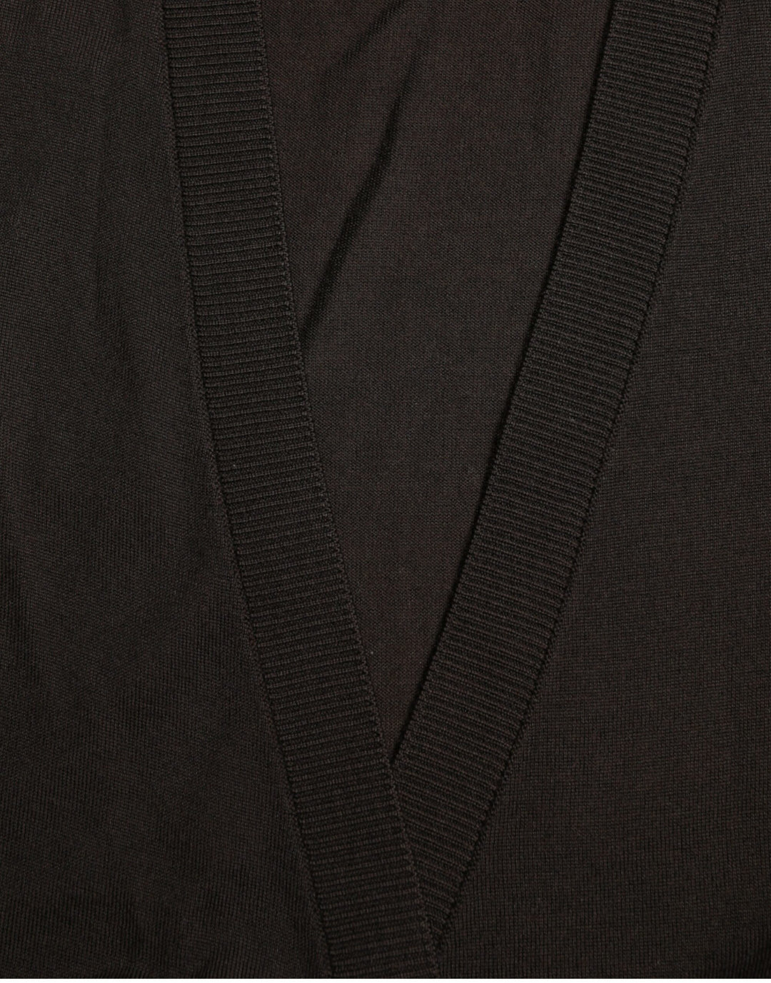Schwarzer Wollpullover mit V-Ausschnitt und gekreuztem Kragen