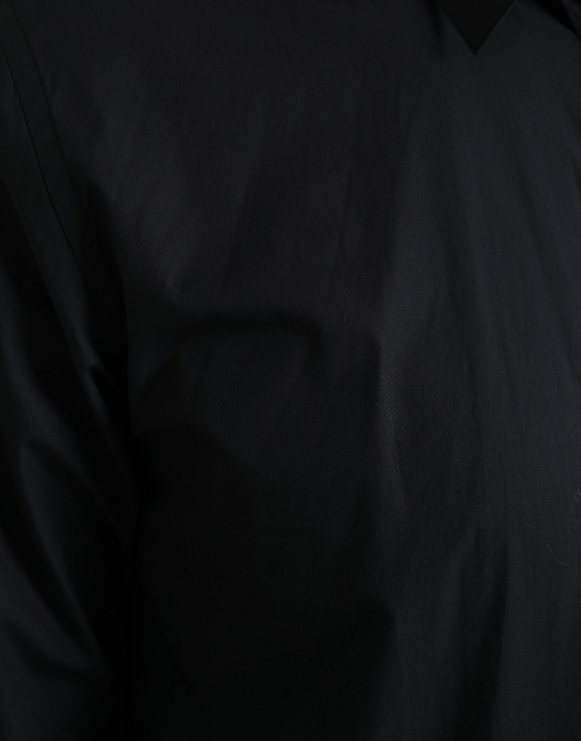 Elegant navy blue slim fit shirt