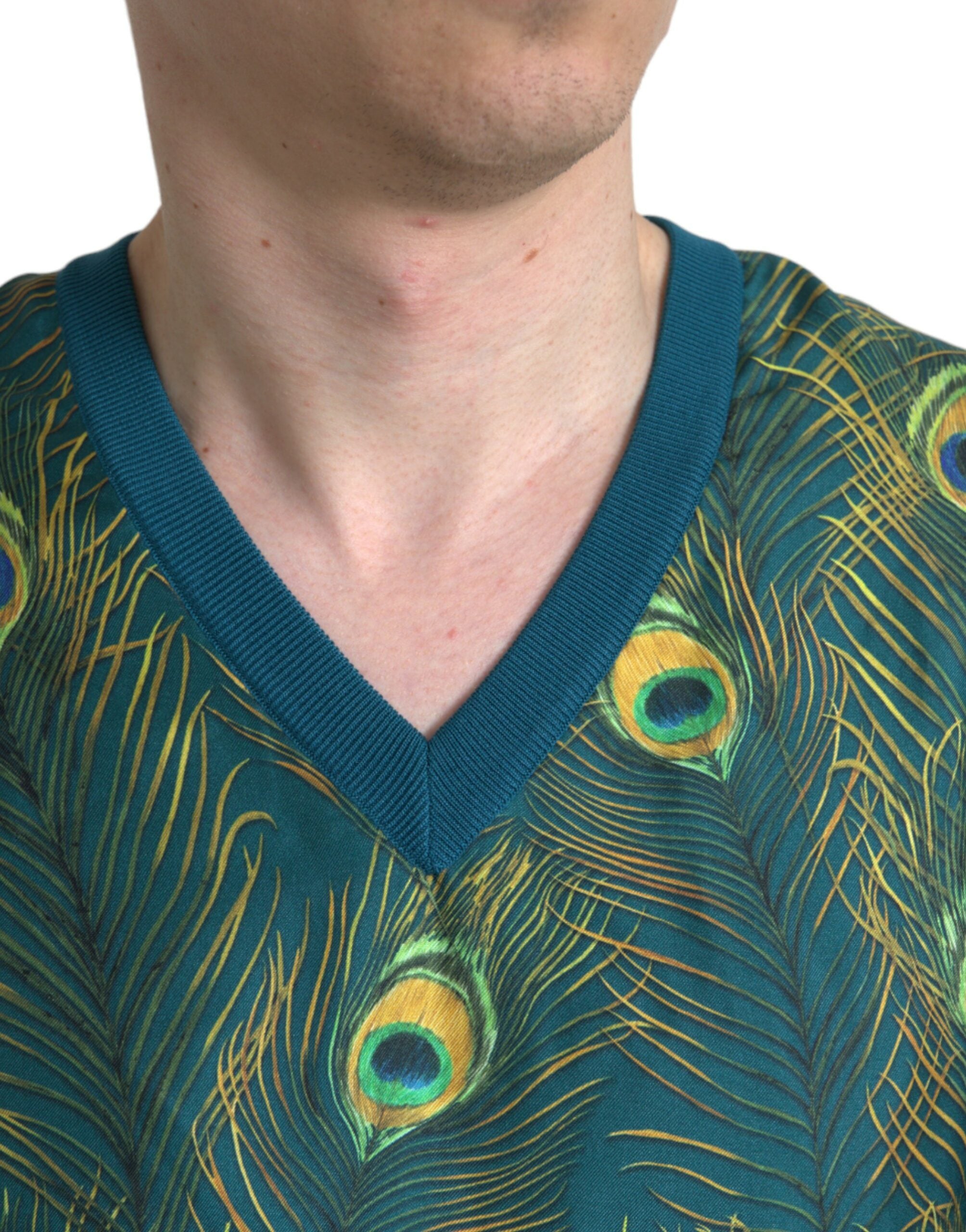 Silk V-neck sweater with peacock feathers
